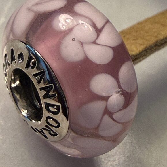 PANDORA Jewelry - Authentic Pandora Retired White Pedal Floral Murano Glass Charm